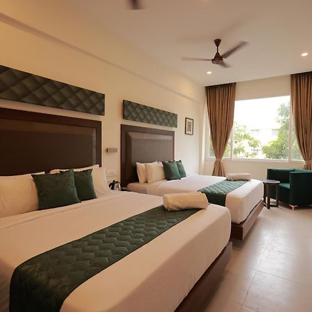 Hotel Aavudai Grand Aralvaimozhi Εξωτερικό φωτογραφία