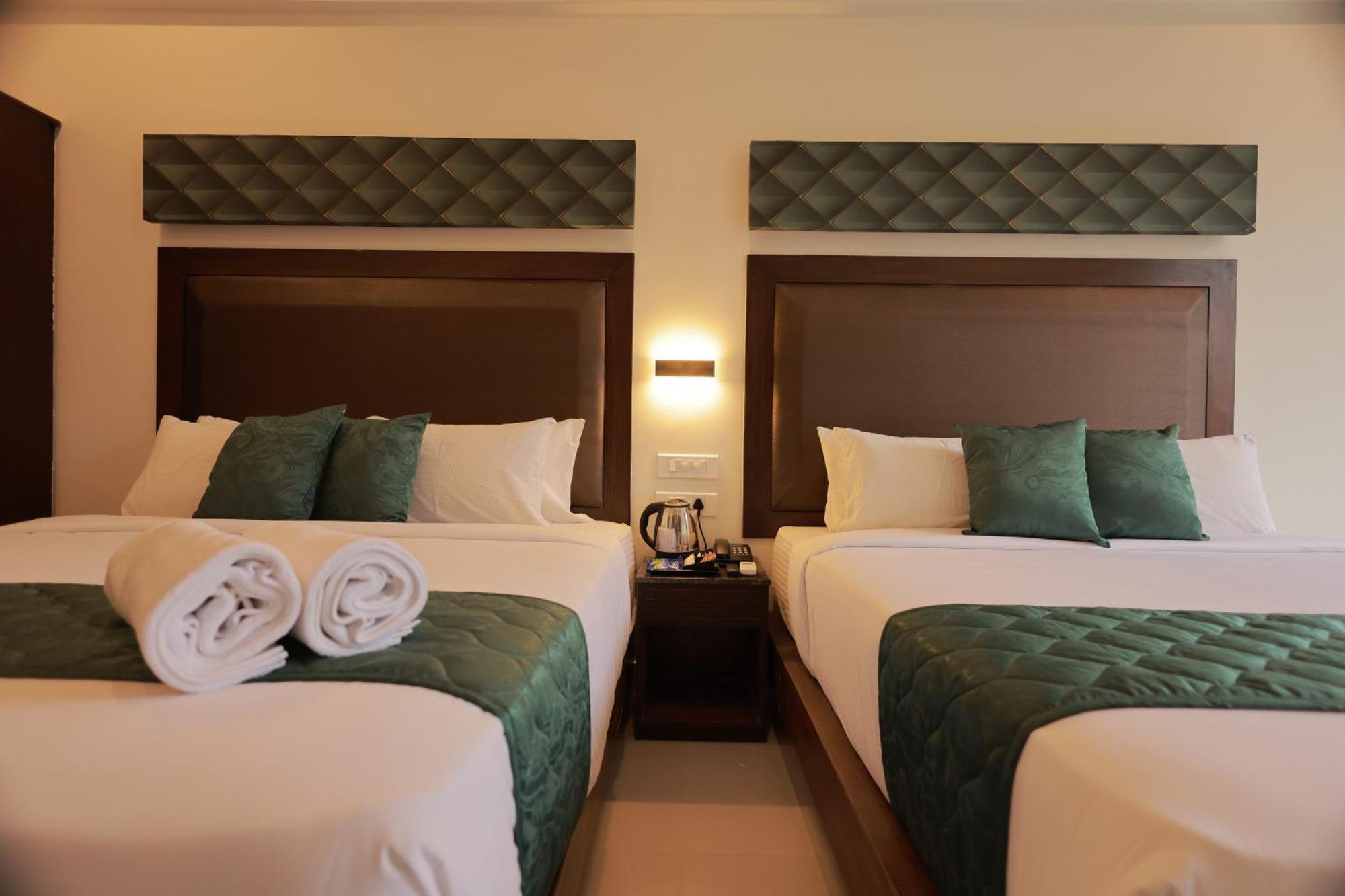 Hotel Aavudai Grand Aralvaimozhi Εξωτερικό φωτογραφία