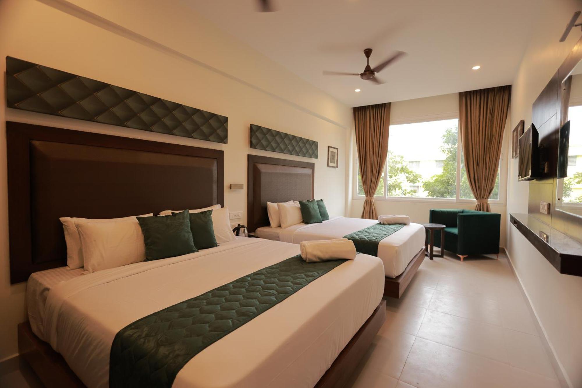 Hotel Aavudai Grand Aralvaimozhi Εξωτερικό φωτογραφία