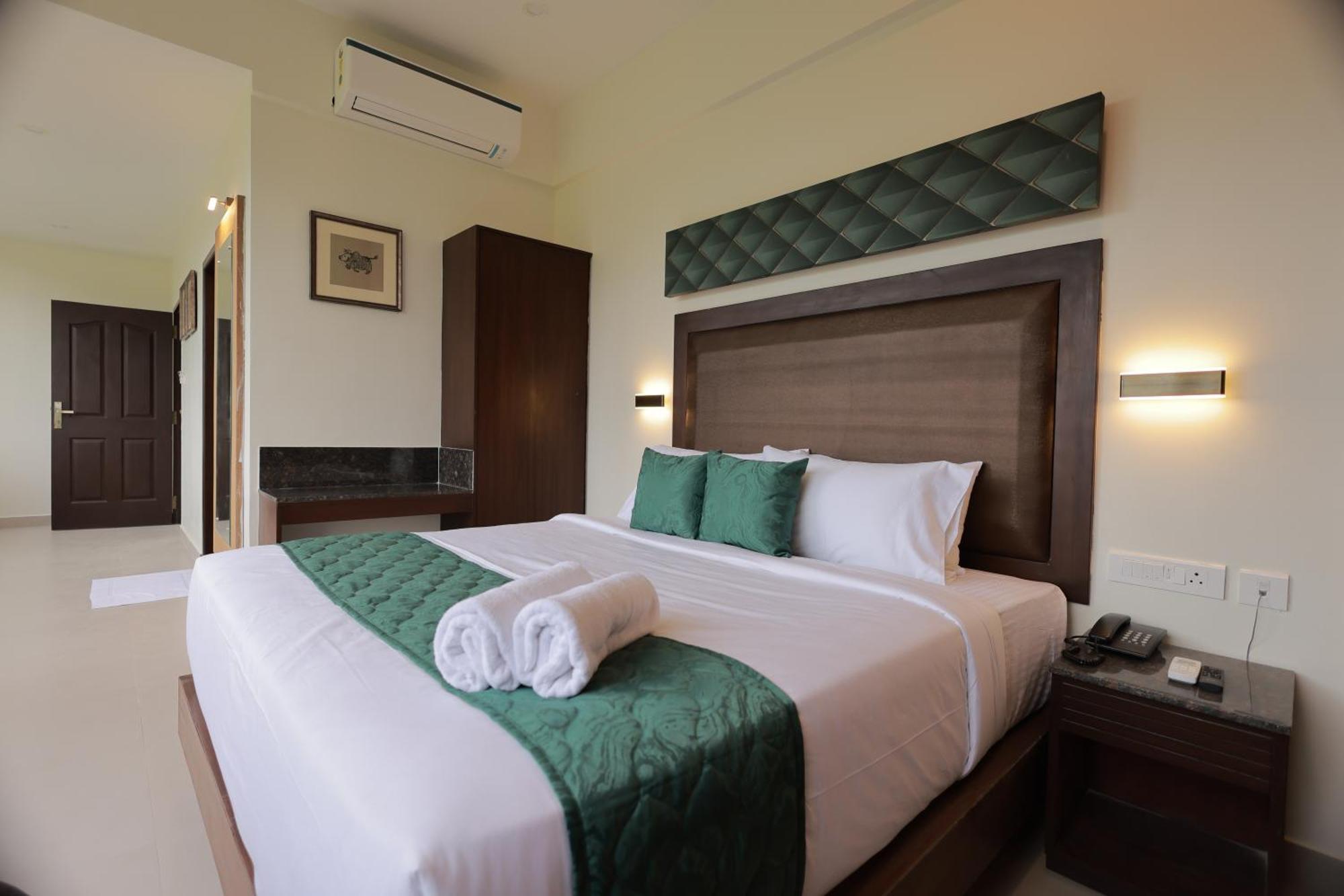 Hotel Aavudai Grand Aralvaimozhi Εξωτερικό φωτογραφία